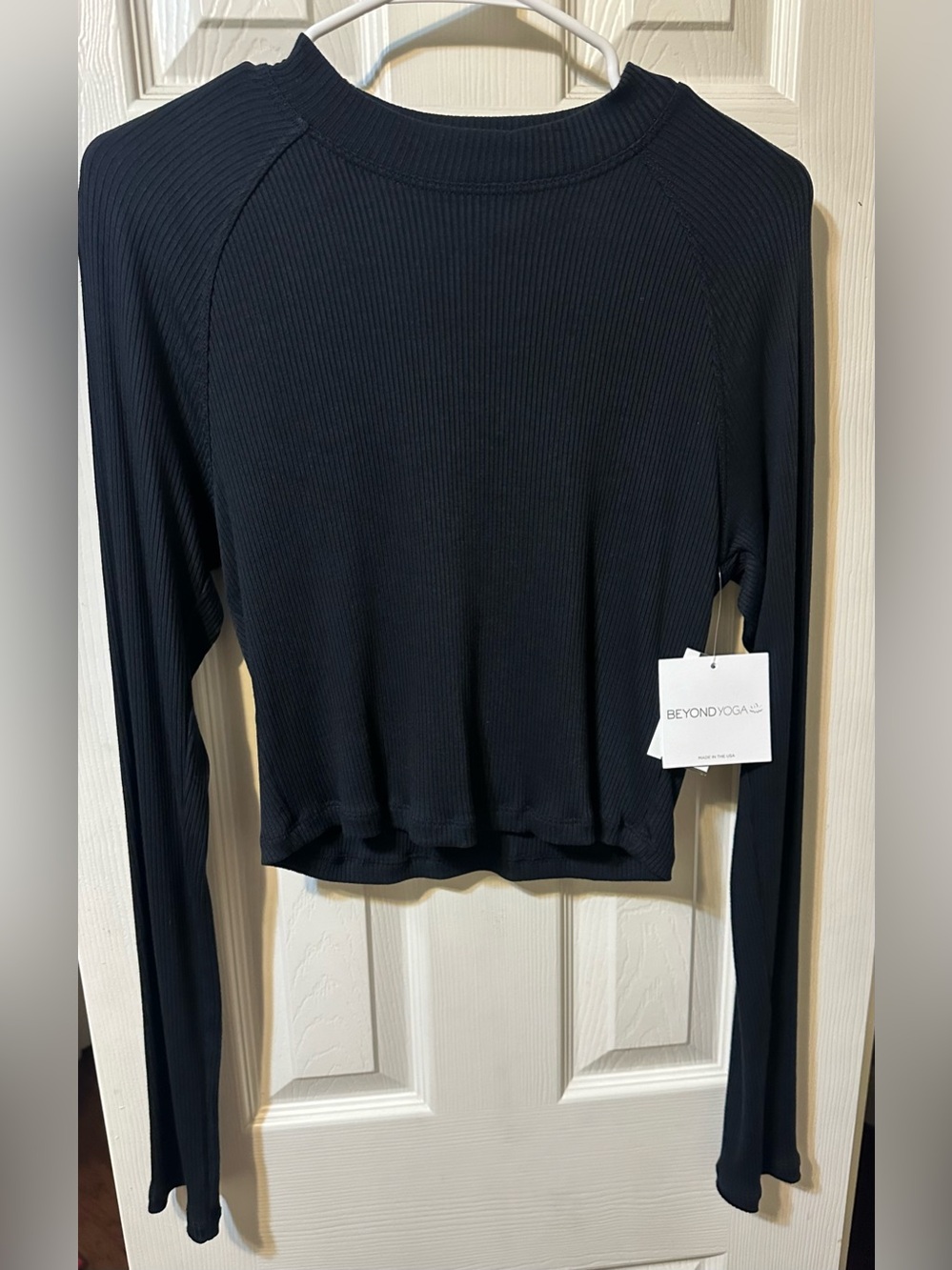 NWT! Black Beyond Yoga Ribbed Cropped Top Long Sleeve Mock Neck - Size XL